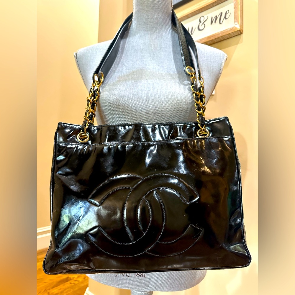 Chanel 1994 Petite Patent Leather Shopping Tote